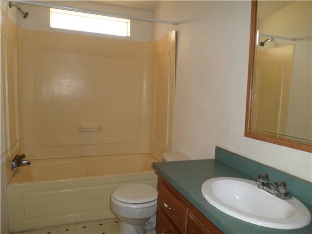 12121 Woodland Hills DrOklahoma City, OK, 73131Oklahoma County