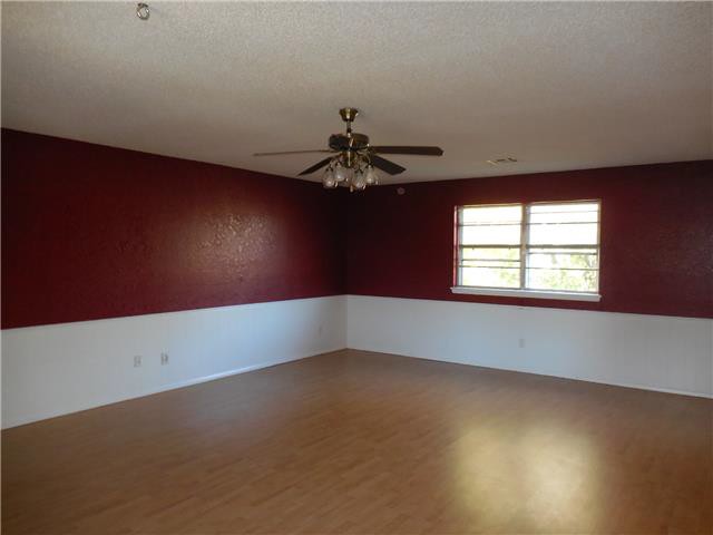 6413 Ellen LnOklahoma City, OK, 73132Oklahoma County