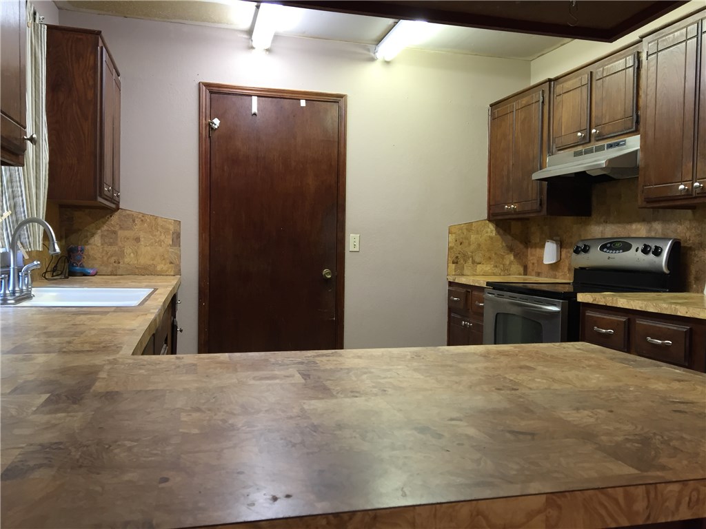 8021 Crestline Terrace, Oklahoma City, OK 73132
