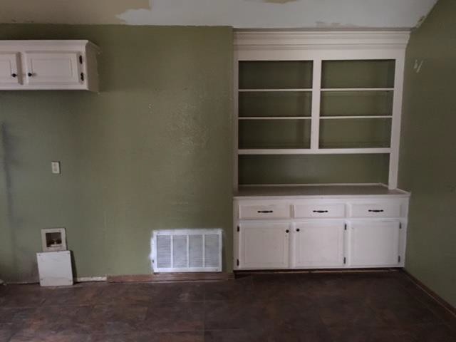 1816 SE 16th StMoore, OK, 73160Cleveland County