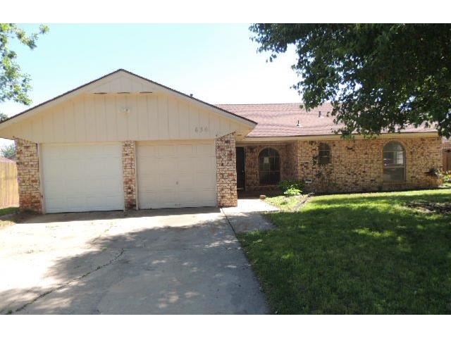 636 Emerwood CtMoore, OK, 73160Cleveland County