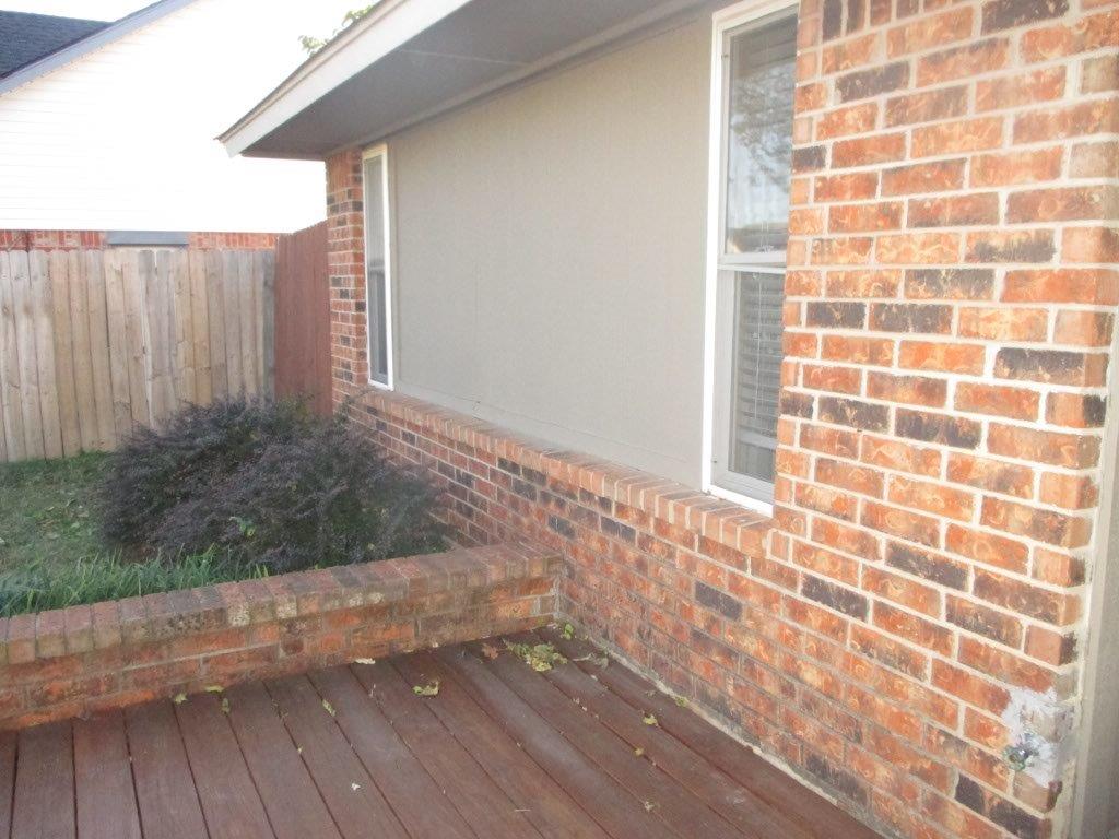501 S Bouziden Drive, Moore, OK 73160