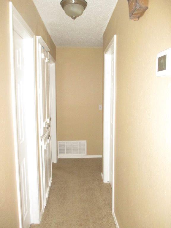 501 S Bouziden Drive, Moore, OK 73160