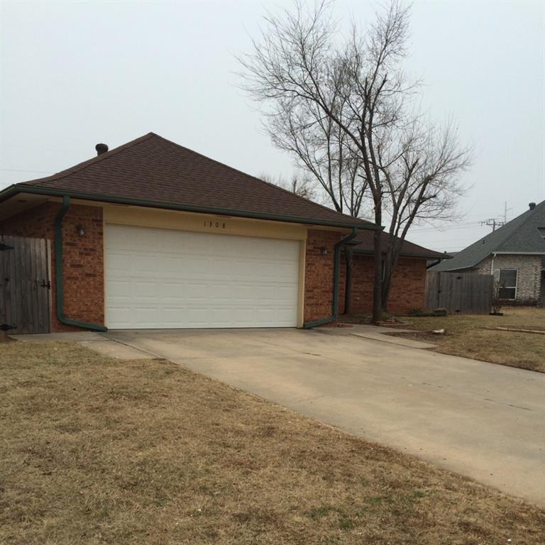 1308 SE 3rd Street, Moore, OK 73160