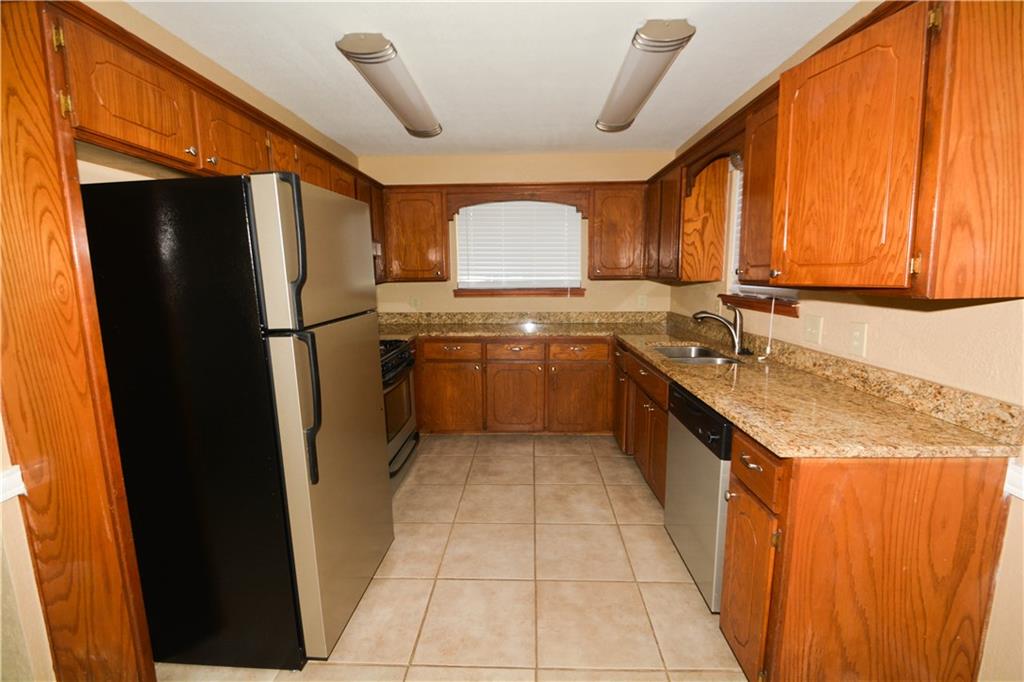2108 NE 9th Street, Moore, OK 73160