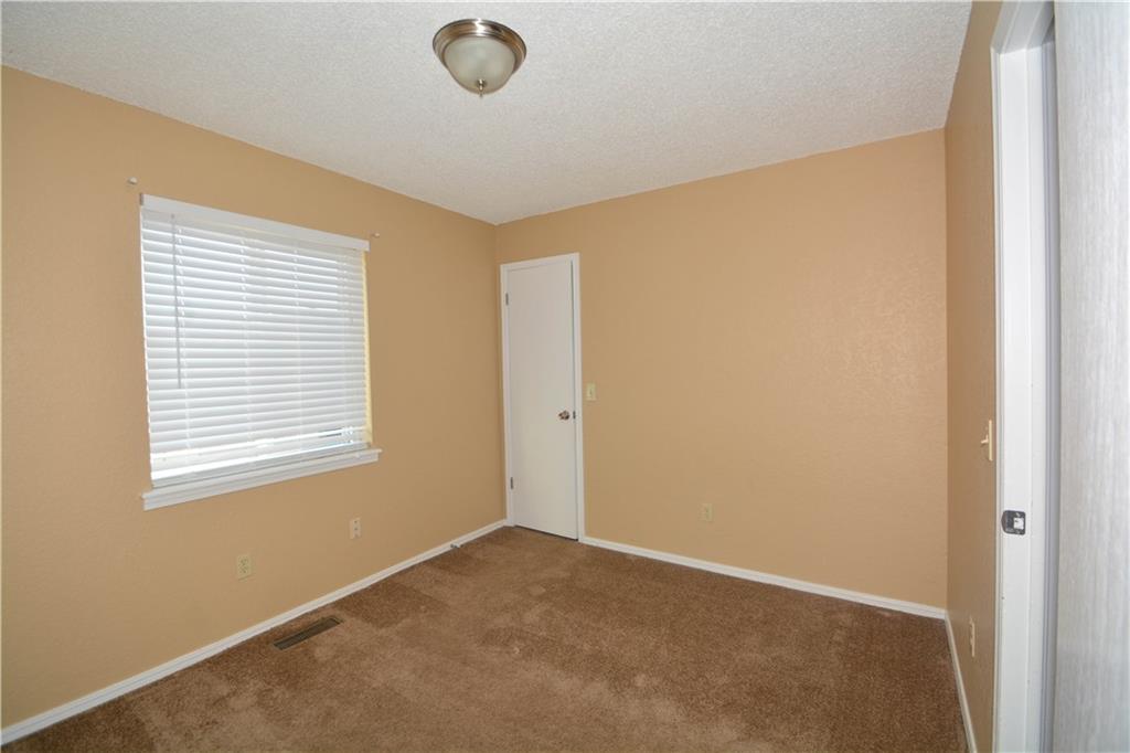 2108 NE 9th Street, Moore, OK 73160