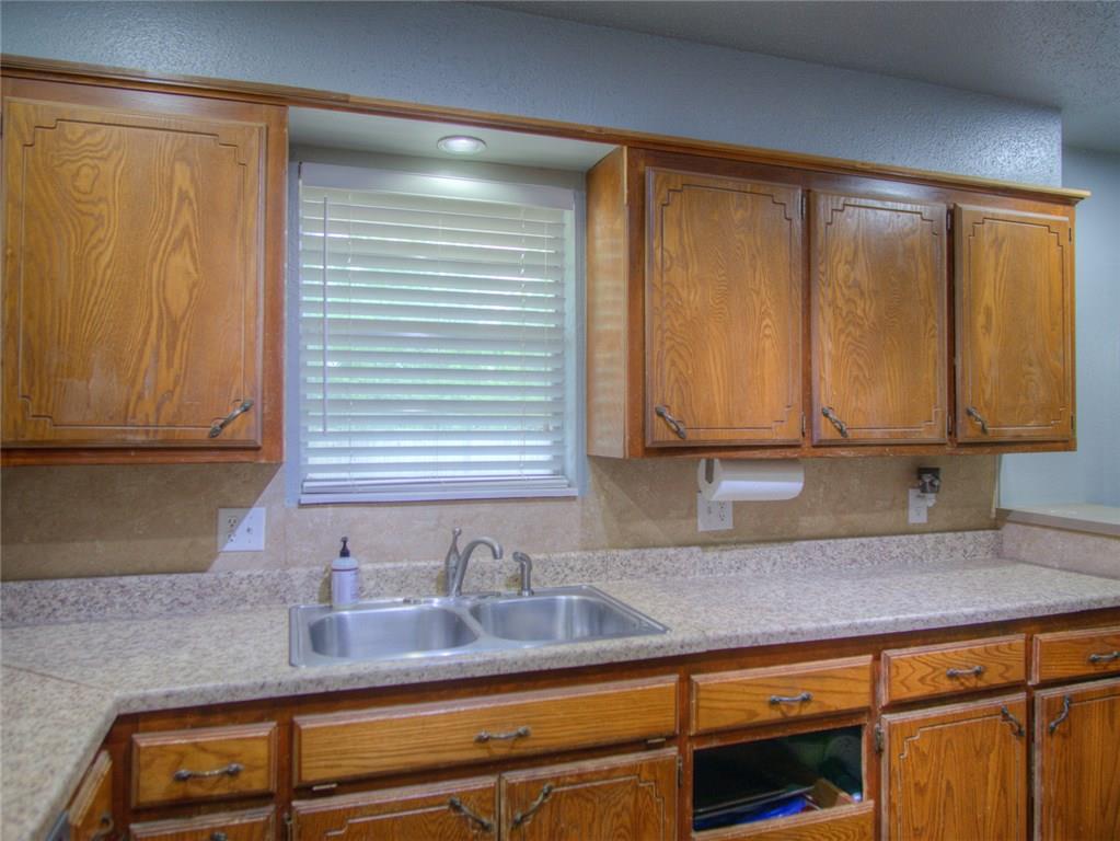 764 Camelot Drive, Moore, OK 73160