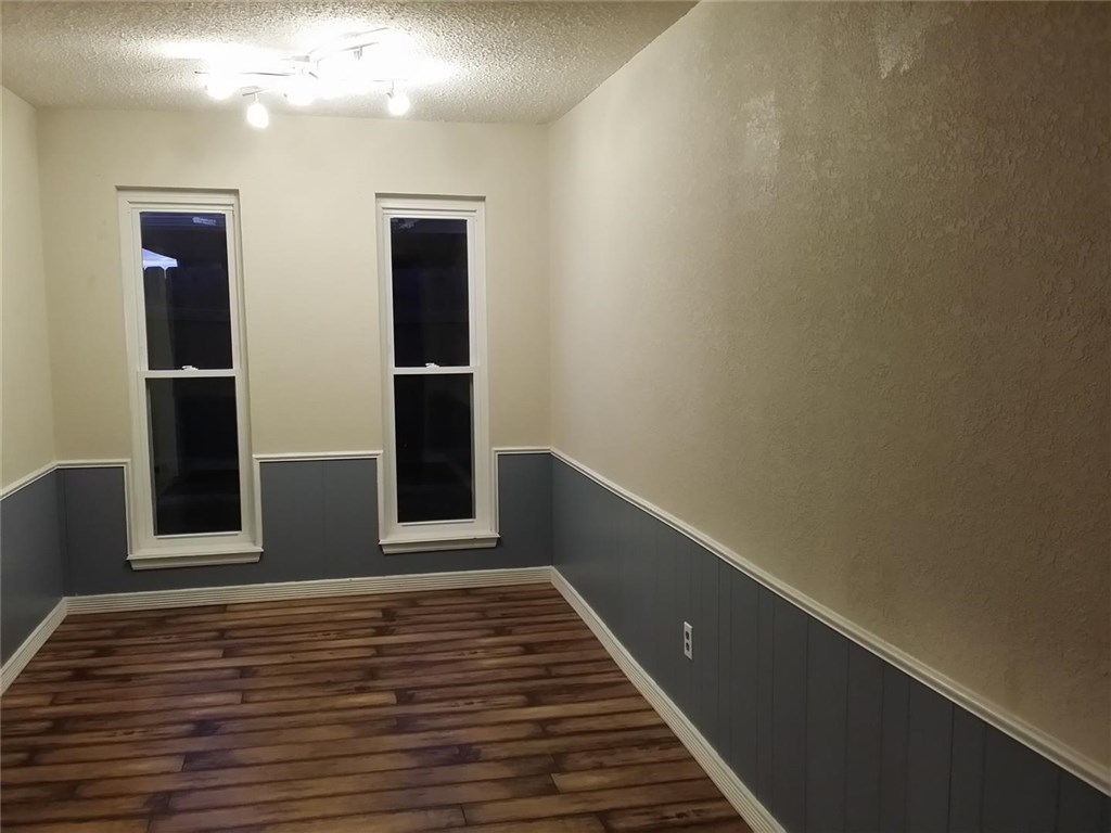 3701 Country Club, Moore, OK 73160
