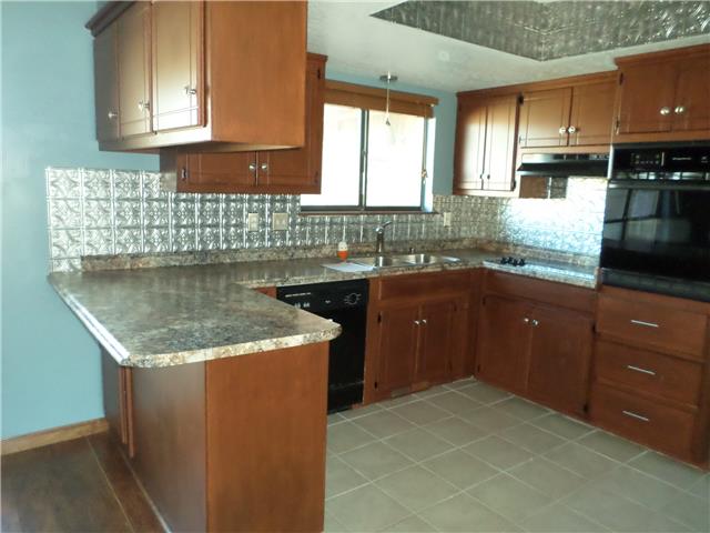7916 NW 102nd StOklahoma City, OK, 73162Oklahoma County