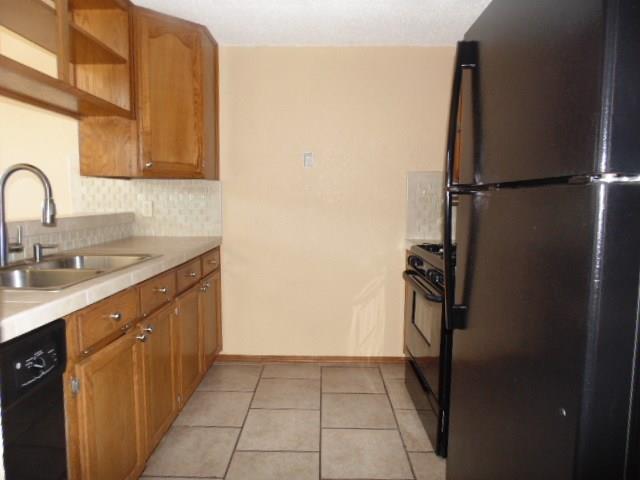 2102 Parkview Drive, Moore, OK 73170
