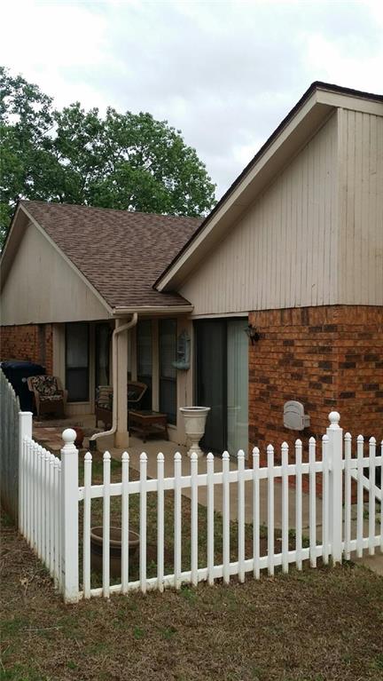 12100 Briarlake Court, Oklahoma City, OK 73170