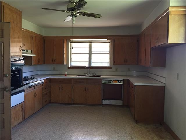 102 Jennifer AveElmore City, OK, 73433Garvin County