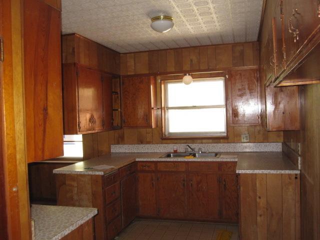 406 S Willis StKingston, OK, 73439Marshall County