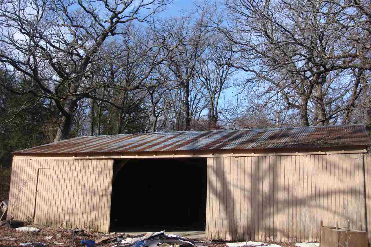 11327 Oakview Road, Kingston, OK 73439