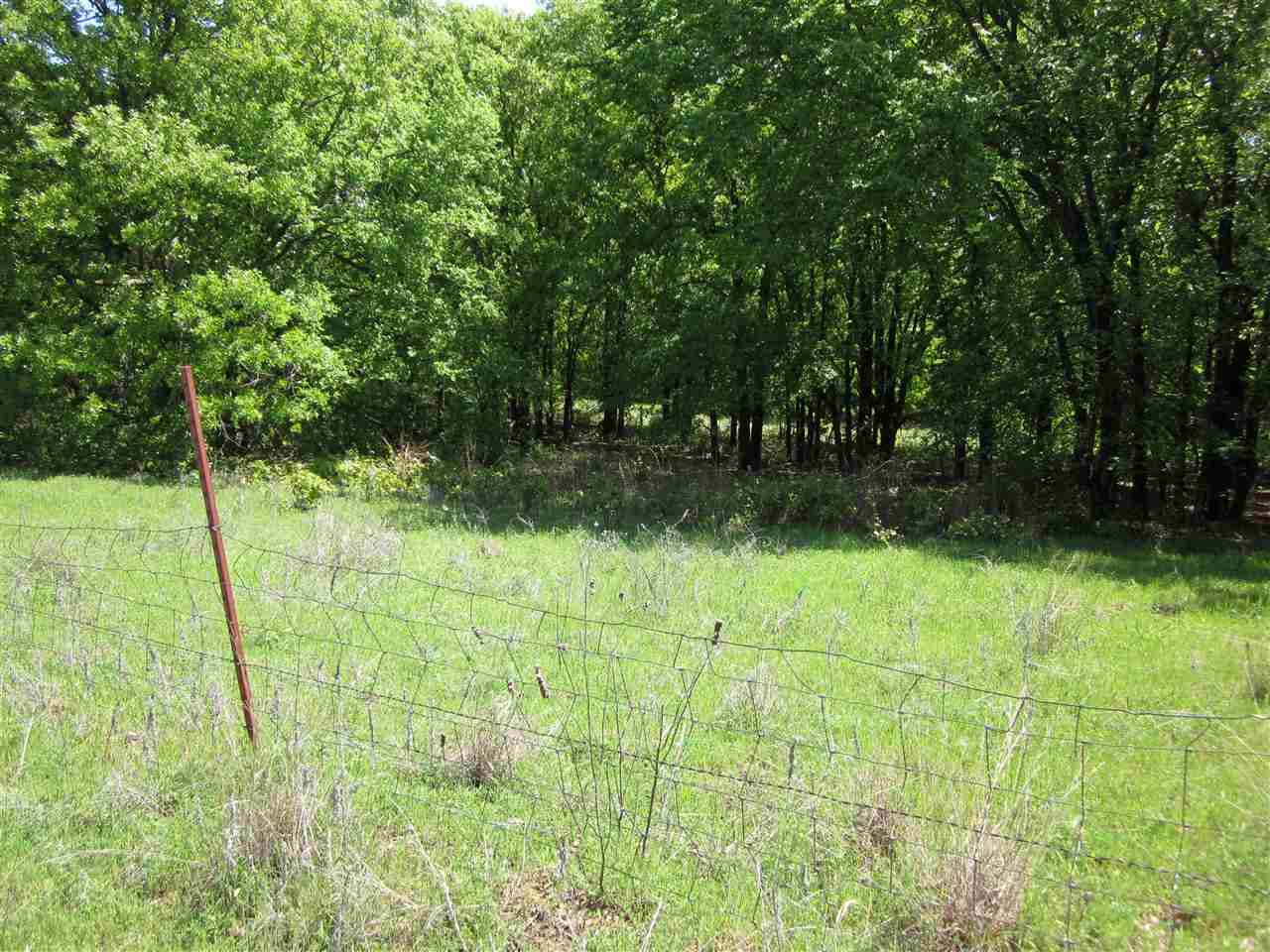 5 Hummingbird, Kingston, OK 73439