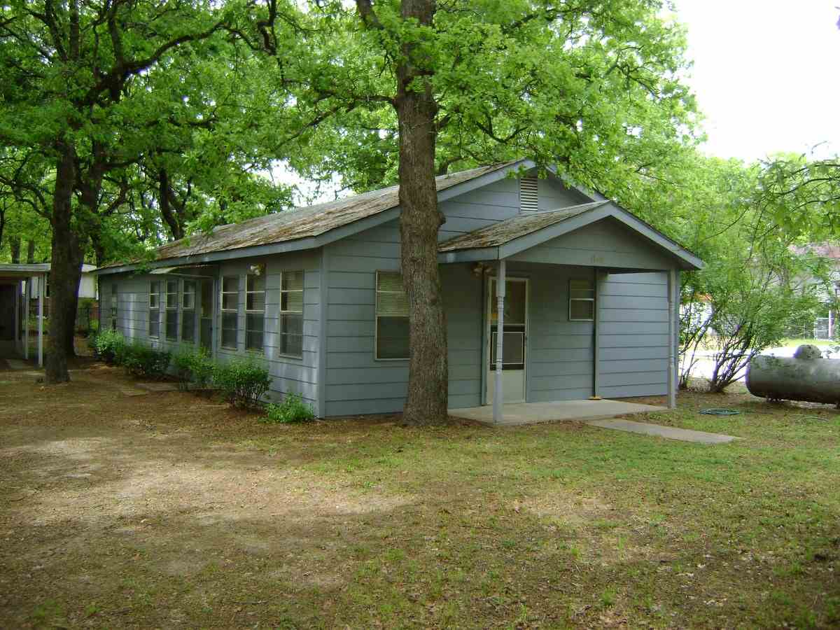 4199 Chickasaw Rd, Kingston, OK 73439