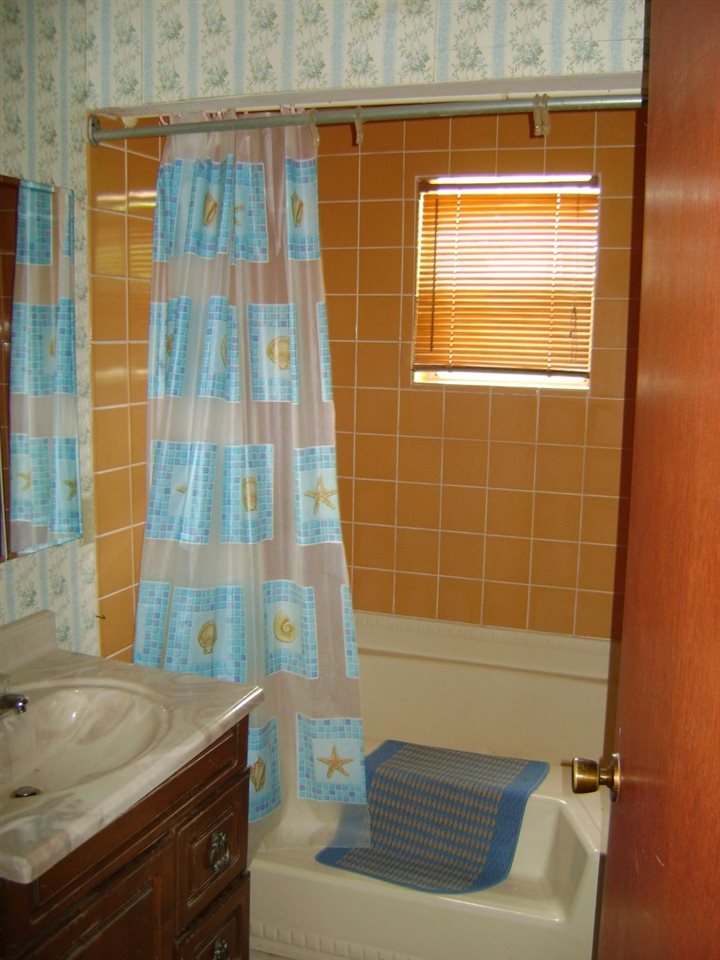 4199 Chickasaw Rd, Kingston, OK 73439