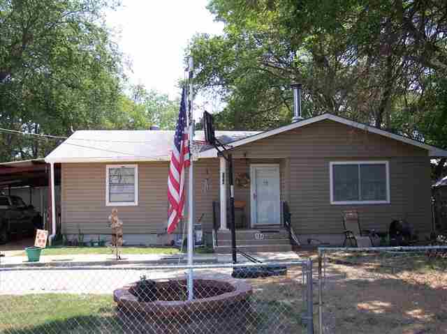 104 S Donehoo St., Kingston, OK 73439