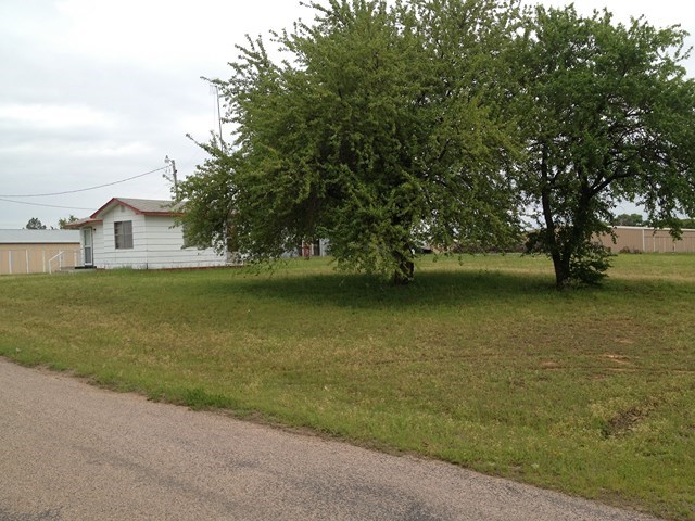 4202 Paradise Rd., Kingston, OK 73439