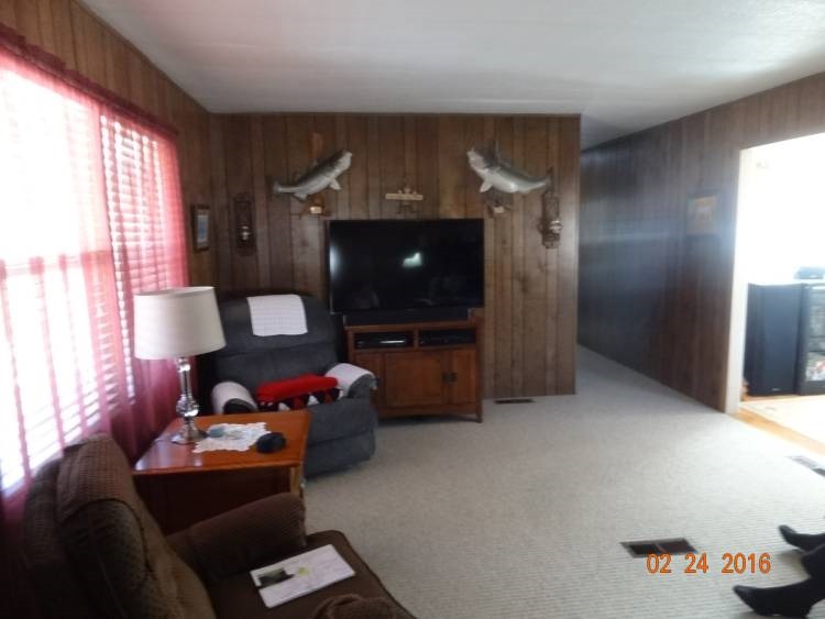 7589 Shay Rd., Kingston, OK 73439