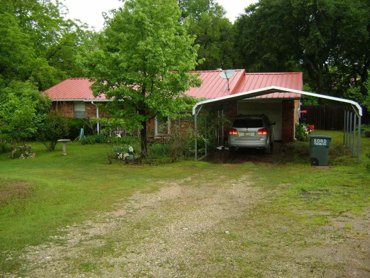 704 NW Redbud, Kingston, OK 73439