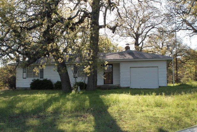 5215 Ranch Rd, Kingston, OK 73439