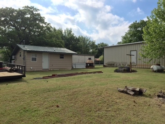 7365 A St., Kingston, OK 73439