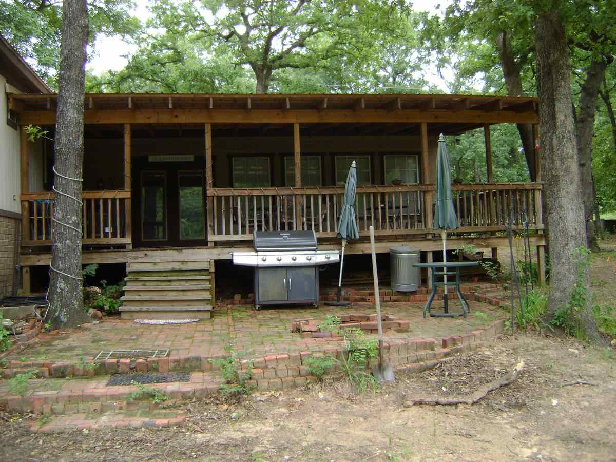 10885 Ridgewood Drive, Kingston, OK 73439