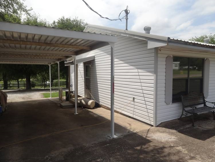 4200 Denton Lm., Kingston, OK 73439