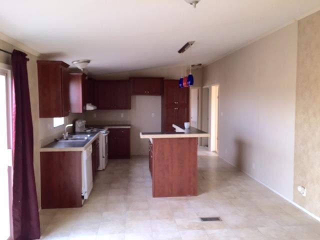 9150 Enos Rd, Kingston, OK 73439