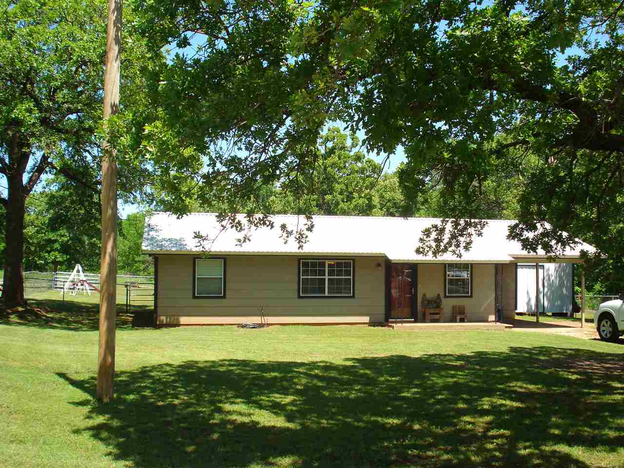 9198 Herndon Circle, Kingston, OK 73439