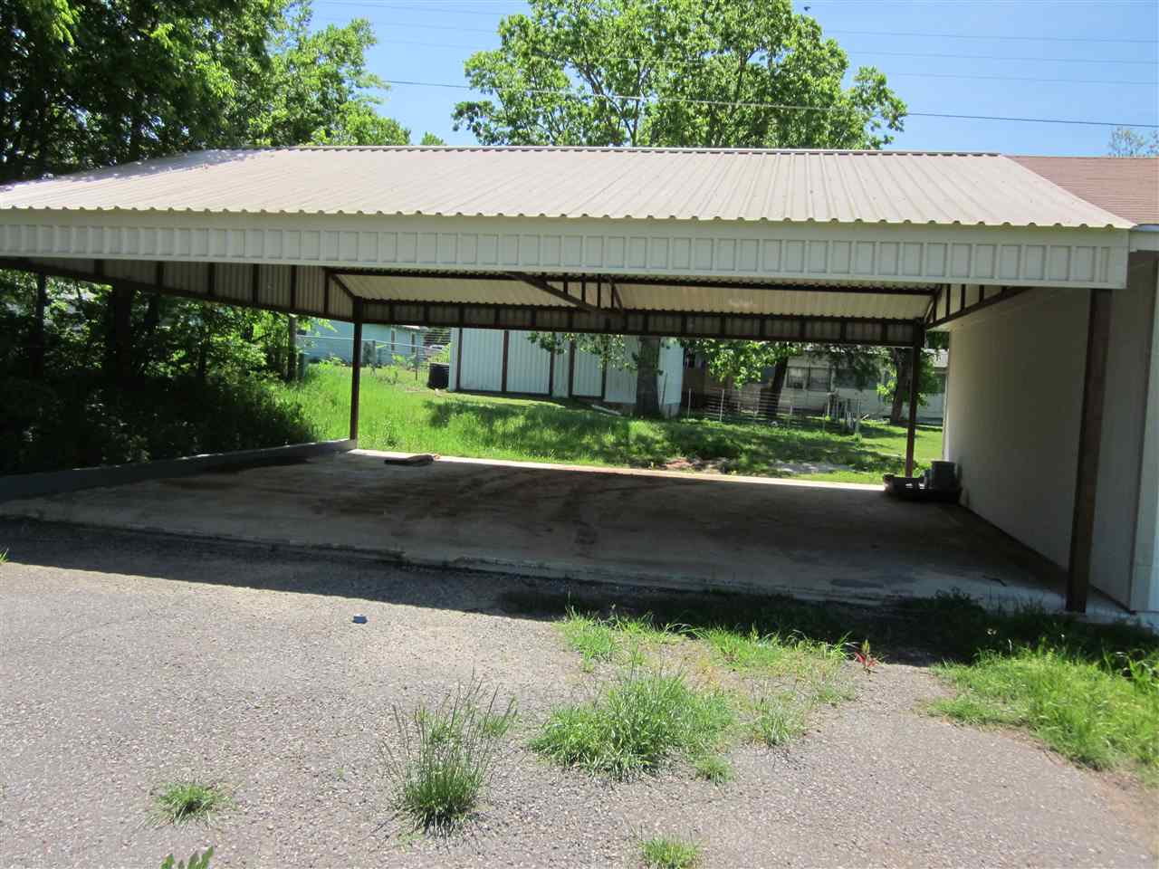 606 N 4th Street, Madill, OK 73446
