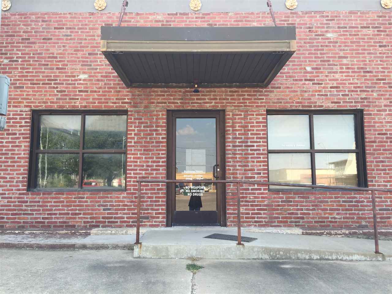 105 Plaza, Madill, OK 73446