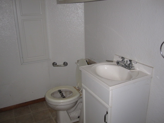 1111 W Taliaferro St, Madill, OK 73446