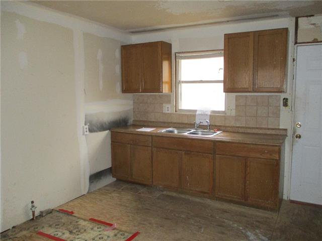 1904 SW E AveLawton, OK, 73501Comanche County
