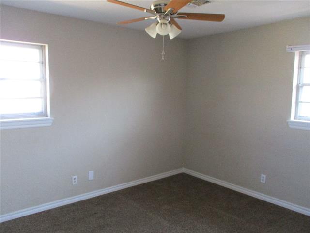 4216 SE Avondale LnLawton, OK, 73501Comanche County