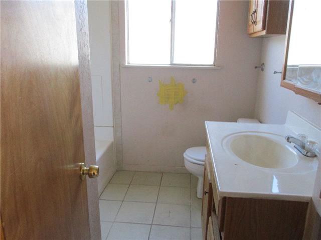 1738 SW 14th PlLawton, OK, 73501Comanche County