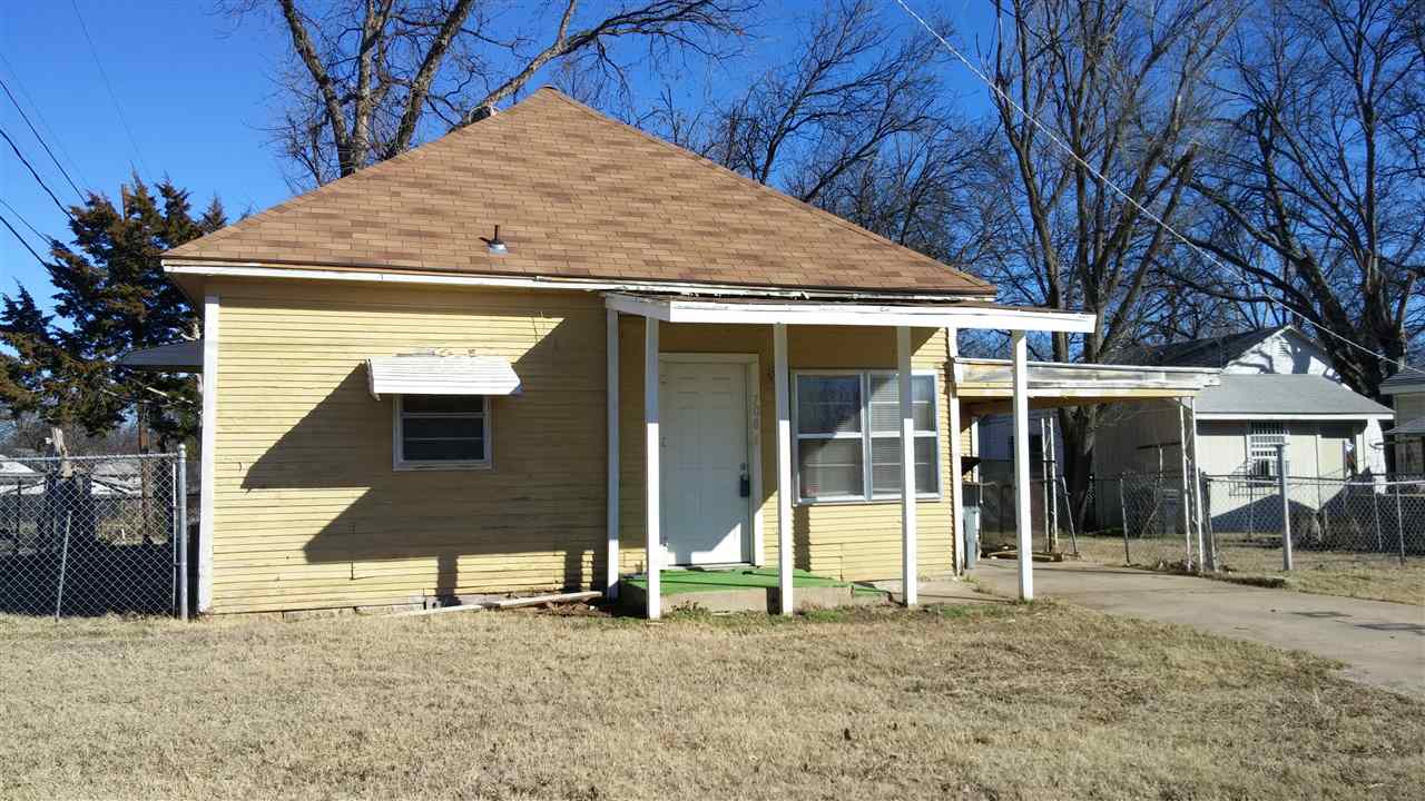 708 SW 9th St, Lawton, OK 73501