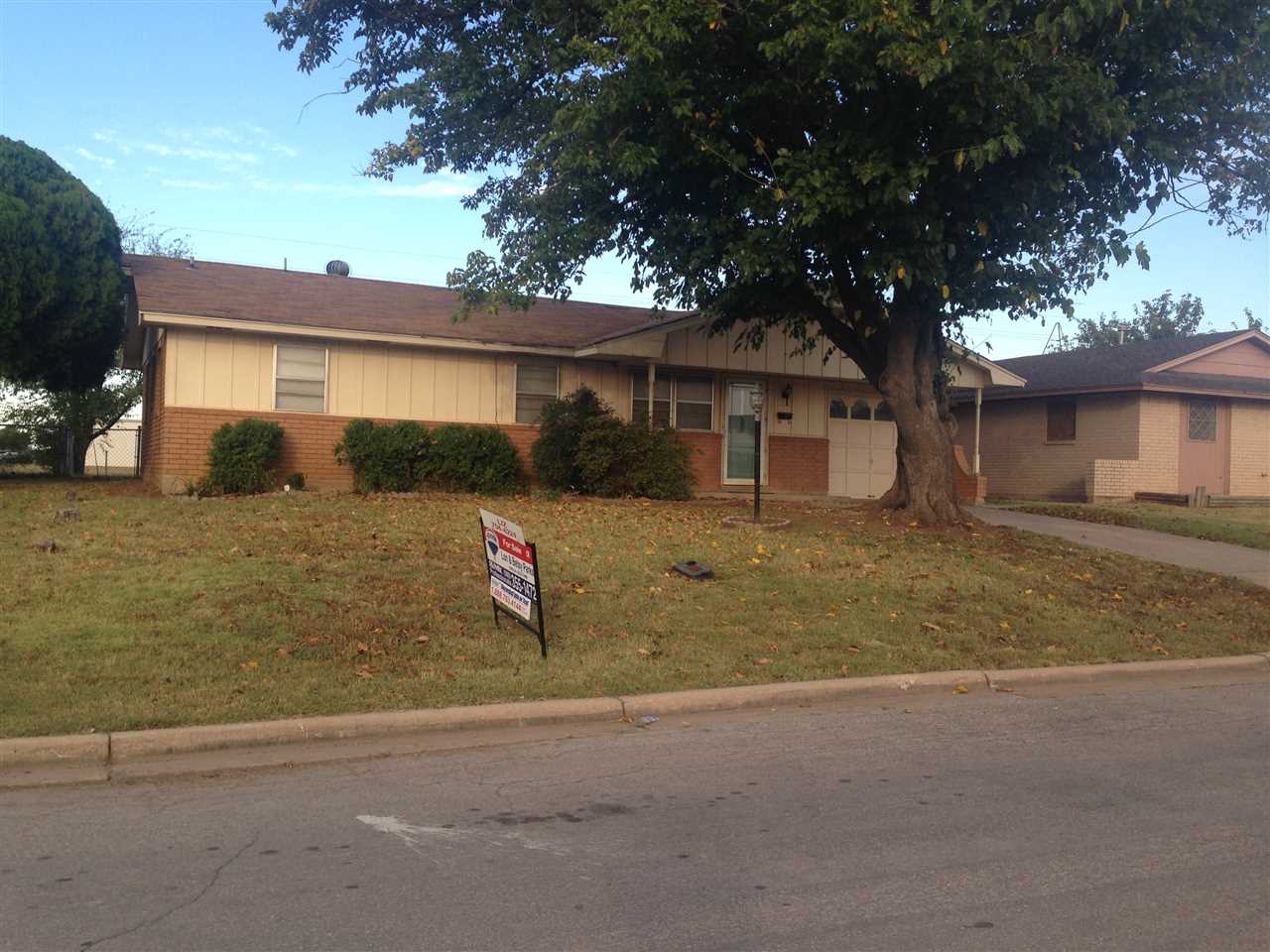 1035 SE Alta Ln, Lawton, OK 73501