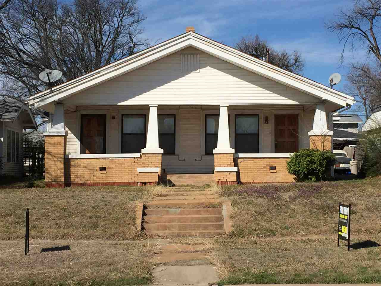 713 W Gore Blvd, Lawton, OK 73501