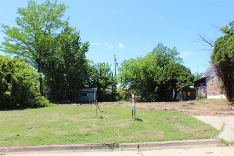 512 NW 60th St, Lawton, OK 73505