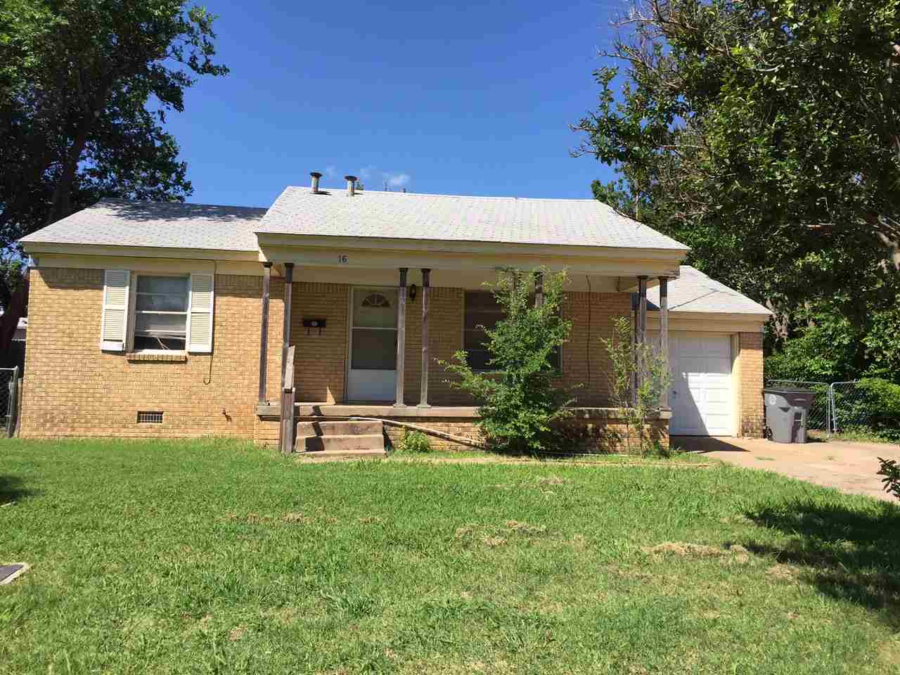 16 NW 26th St, Lawton, OK 73505