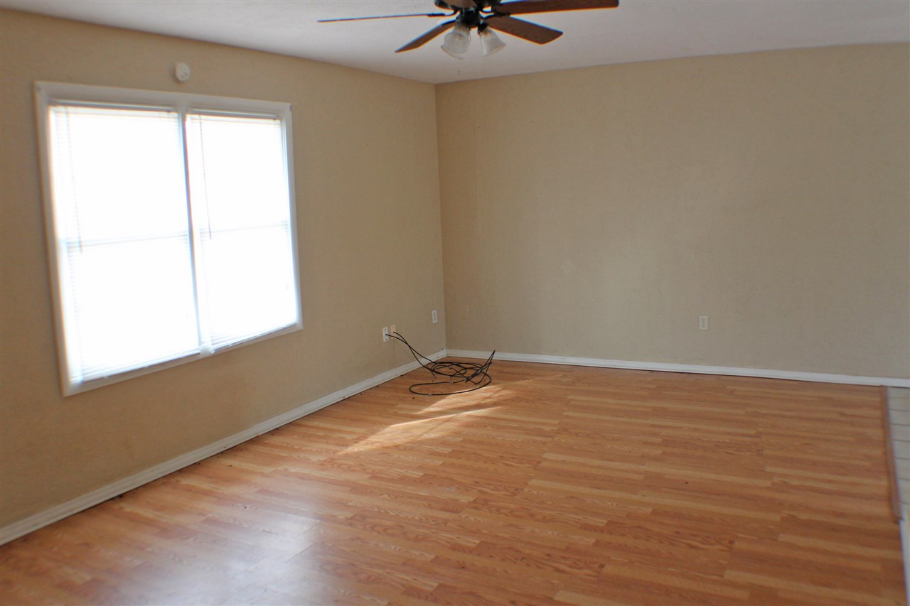 2403 NW 28th St, Lawton, OK 73505