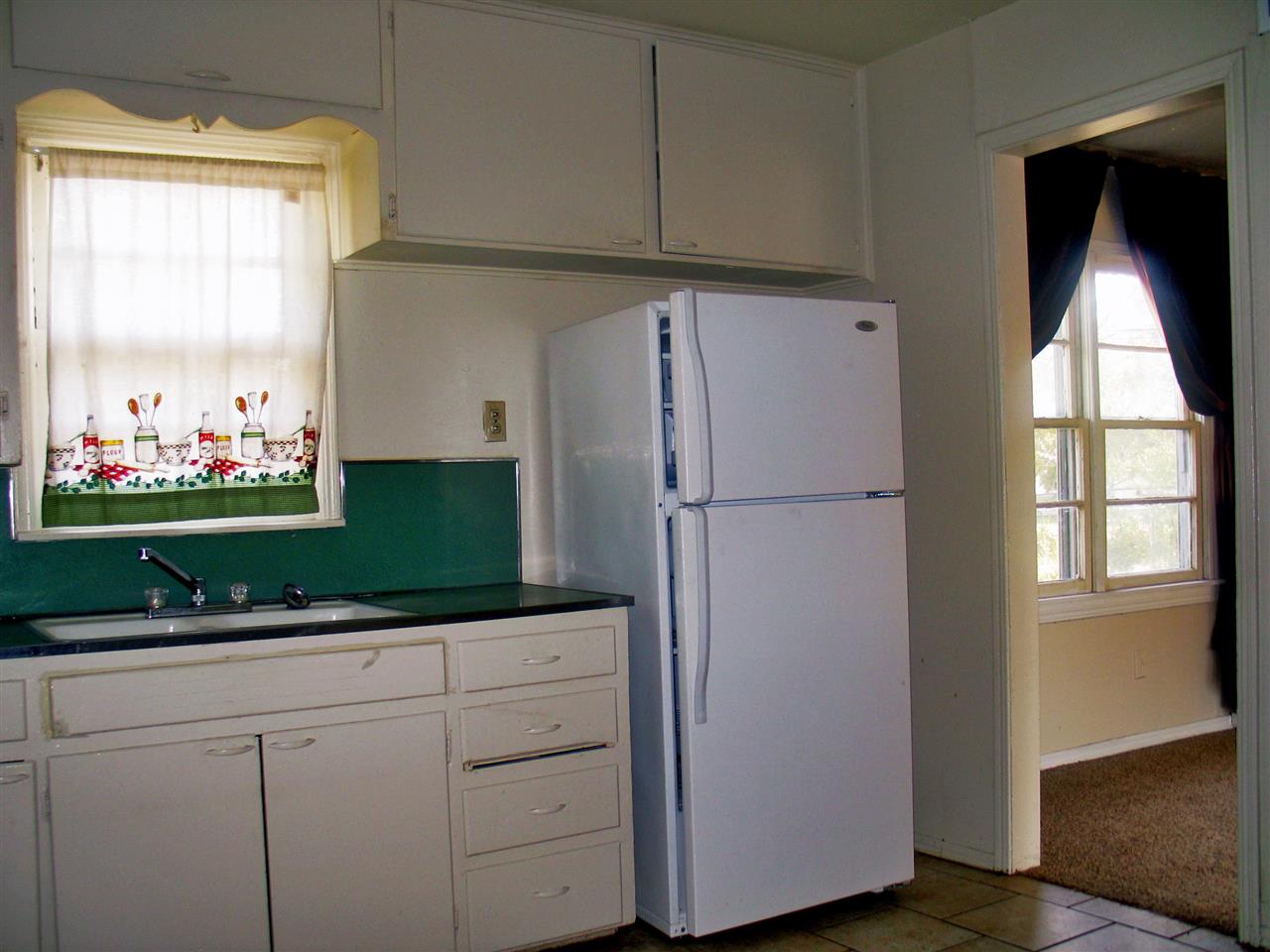 825 NW 33rd St, Lawton, OK 73505