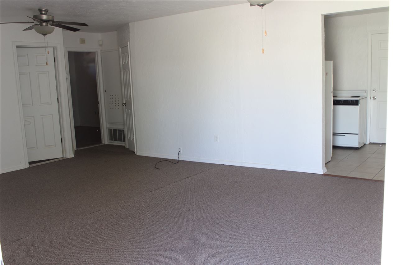 2106 NW Hoover Ave, Lawton, OK 73505