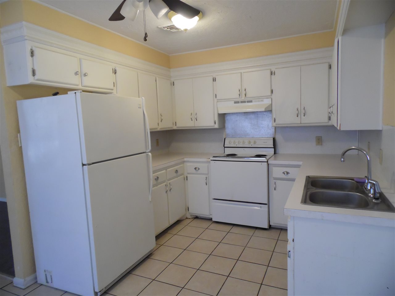 4620 NW Ozmun Ave, Lawton, OK 73505