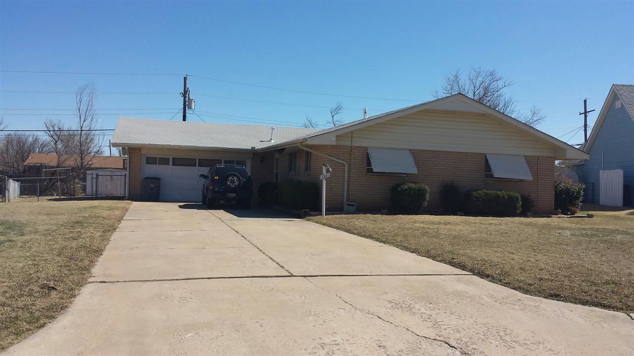 5511 NW Eisenhower Dr, Lawton, OK 73505