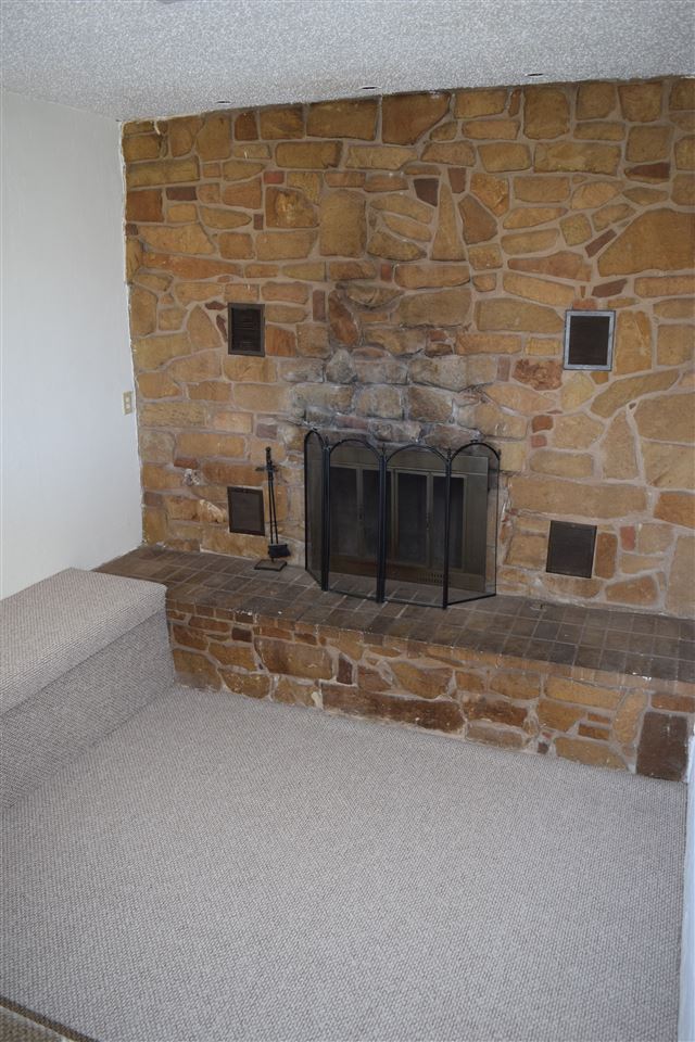 1276 NW 57th St, Lawton, OK 73505