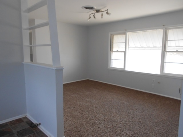 2204 NW 36th St, Lawton, OK 73505