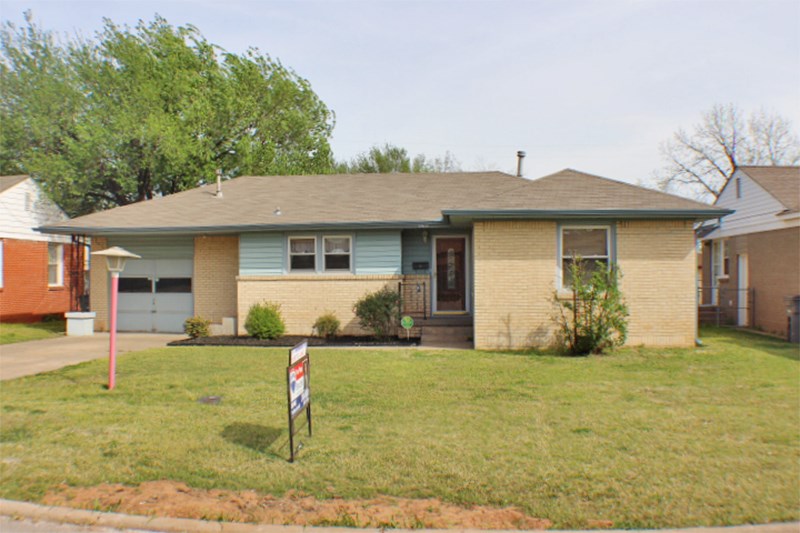 409 NW 30th St, Lawton, OK 73505